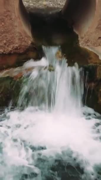 Вид Гідропотенціал Безпілотника Гірському Потоці Швидкоплинна Вода Ілюструє Гідроресурс Повітряні — стокове відео