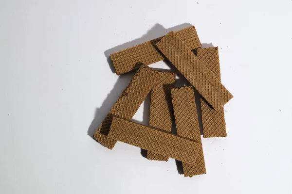 Köstliche Schokoladenoblaten Mit Mehreren Schichten Isoliert Weißen Hintergrund Lieblingssnacks Für — Stockfoto