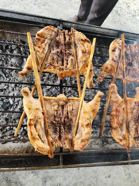Grillad Kyckling Rostning Kyckling Street Food Isan Mat — Stockfoto
