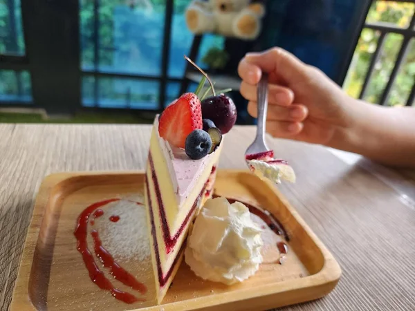Kue Keju Berry Campuran — Stok Foto