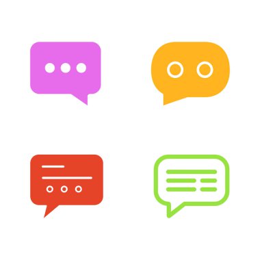 Mor, turuncu, kırmızı ve yeşil renkli dört canlı mesaj kabarcığı, her biri farklı iç simgelerle biçimlendirilmiş, temiz beyaz arka plan üzerinde dijital iletişimi temsil eder..