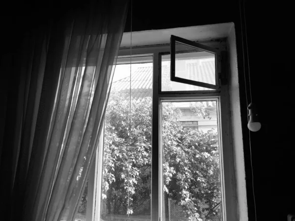 Altes Fenster Der Stadt — Stockfoto