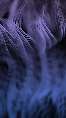 Sıvı şekillerin ve karmaşık tasarımların dinamik görüntüsü büyüleyici bir sanat tarzında derin mavi renkler sergiliyor..