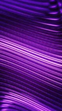 Canlı mor ışık akımları, hareket ettikçe büyüleyici desenler sergiler ve kusursuz bir şekilde harmanlarlar. Telefonlar için dikey duvar kağıtları
