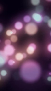 Bokeh ışıkları karanlık arka planda hareket eder. Işıklar mor, pembe ve beyaz, yumuşak bir etki yaratıyor. Telefonlar için dikey duvar kağıtları.