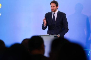 Lviv, Ukrayna 3 Mart 2023. Hollanda Dışişleri Bakanı Wopke Hoekstra, Rusya 'nın Ukrayna' ya düzenlediği saldırı sırasında Ukrayna 'da işlenen savaş suçları iddialarını tartışmak üzere' Adalet için Birleşmiş 'zirvesine katıldı..