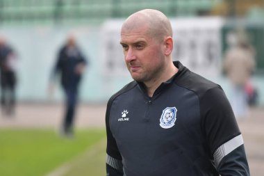 Lviv, UKRAINE - 30 Mart 2025. 30 Mart 2025 tarihinde Ukrayna 'nın Lviv kentinde oynanan Ukrayna Premier Ligi karşılaşmasında FC Karpaty Lviv ve FC Chornomorets takımları arasında Chornomorets takımından Yaroslav Rakitskyi görüldü.. 