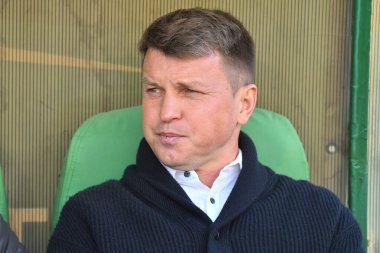 Lviv, UKRAINE - 11 Mayıs 2025. FC teknik direktörü Oleksandriya Ruslan Rotan, Ukrayna Premier Ligi FC Karpaty Lviv ile FC Oleksandriya arasında Ukrayna Stadyumu 'nda oynanan karşılaşmada görüldü..