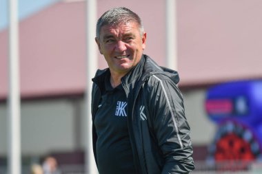 FC Kolos Kovalivka 'nın teknik direktörü Ruslan Kostyshyn, 16 Ağustos 2025 tarihinde Ukrayna Premier Ligi' nde FC Kolos Kovalivka ile FC Karpaty Lviv arasında oynanan karşılaşma sırasında Kovalivka, Kyiv Oblastı..