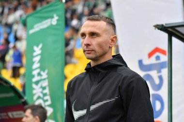 Lviv, Ukrayna 24 Ağustos 2025. Ukrayna Kupası 'nda FC Penuel Kryvyi Rig ile FC Karpaty Lviv arasında oynanan Ukrayna Stadyumu' nda oynanan karşılaşmada Karpaty Vladyslav Lupashko teknik direktörü.