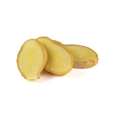 Beyaz arka planda dilimlenmiş taze zencefil rhizomu. - Evet. Yüksek kalite fotoğraf