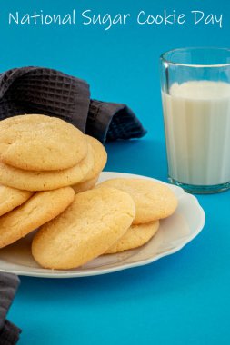 Tahta masada nefis şekerli kurabiyeler, yakın plan yüksek kalite fotoğraf.