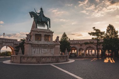 Fishermans Bastion, Budapeşte 'deki Aziz Stephen Heykeli, Macaristan Yüksek Kaliteli Fotoğraf