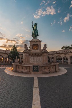 Fishermans Bastion, Budapeşte 'deki Aziz Stephen Heykeli, Macaristan Yüksek Kaliteli Fotoğraf