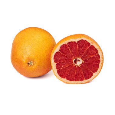 Beyaz yalıtılmış arka planda pembe olgun greyfurt dilimi. Yüksek kalite fotoğraf