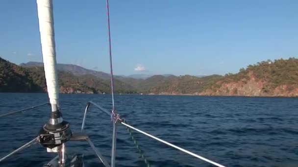 Yat Hareket Ederken Kamerada Köpük Dalga Vardı Yat Sporu Deniz — Stok video