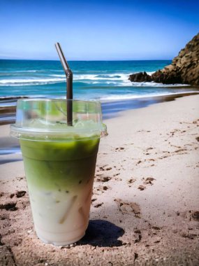 Güzel plajları olan Matcha Green Tea Latte