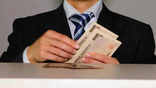 Para sayan iş adamlarına yakın çekim