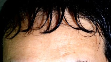 Egzersiz yaptıktan sonra ter akar.