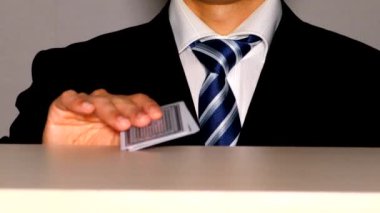 Kaufmann mit Spielkarten