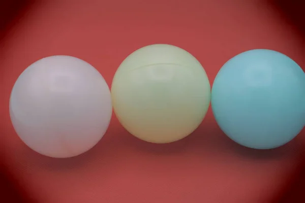 Topa yakın çekim. Lütfen harfleri vs. koyarak kullanın. Topun içine..