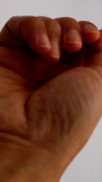 Person Vinker Med Fingeren – Stock-video