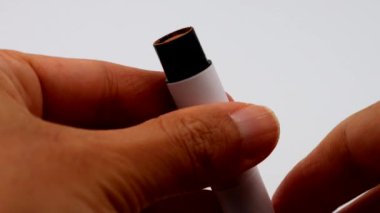 Kapatıcı uygulayan kişinin videosu