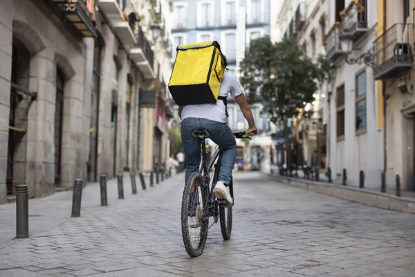 Fast Shipping Delivery Man Back Riding Bicycle City Street — Stock Photo, Image
