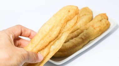 Youtiao (Cahkwe, Cakwe, Kueh, Kuay, Çin Donutu), geleneksel Çin lokması.