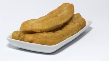 Youtiao (Cahkwe, Cakwe, Kueh, Kuay, Çin Donutu), geleneksel Çin lokması.