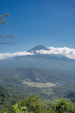 Agung yanardağının güzel manzarası. Bali, Endonezya. Seyahat kavramı