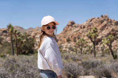 Joshua Tree Ulusal Parkı, ABD, Kaliforniya 'da Çocuk
