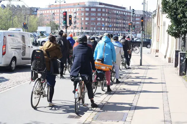 Kopenhag 'da ana ulaşım aracı olarak bisiklet