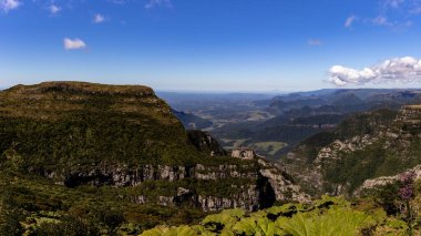LANDSCAPE PEDRA FURADA EM URUBICI