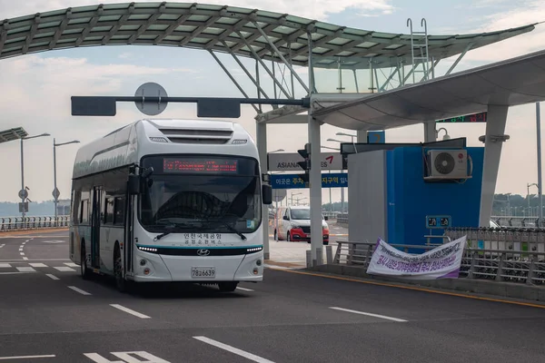 Incheon Uluslararası Havalimanı 'ndaki yoğun atmosfer