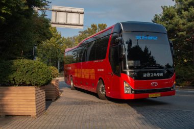 Otobüsler, Kore 'nin Seul şehrindeki en yaygın toplu taşıma araçlarından biridir.