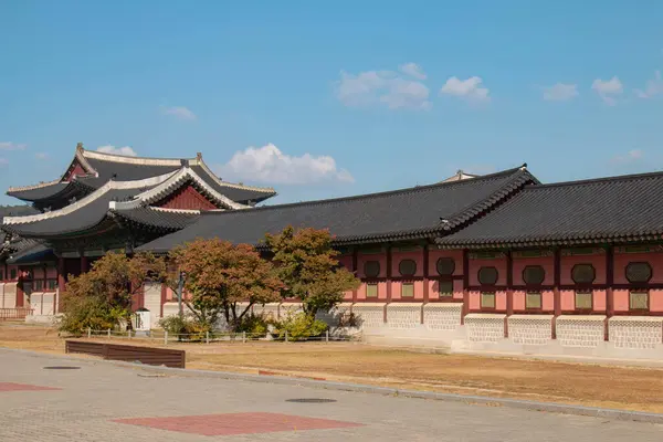 Gyeongbok Palác Další Dědictví Oblíbeným Místem Pro Zahraniční Turisty Kteří — Stock fotografie