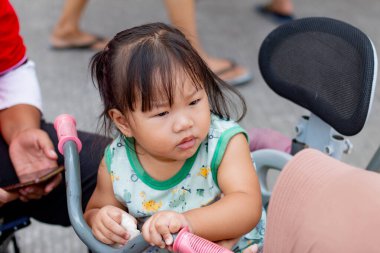 Endonezya 'nın bağımsızlık gününün atmosferi Kampung Susun Akuarium, Kuzey Jakarta.