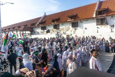 Jakarta, Endonezya - 17 Aralık 2023: Kuzey Jakarta 'da Filistin Eylemini Savunmak.