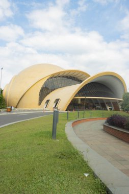 Jakarta, 14 Nisan 2025: Keong Emas Tiyatrosu TMII, Doğu Jakarta.