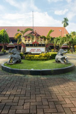 Jakarta, 14 Nisan 2025: Lampung Eyaleti Pavyonu Güzel Endonezya Minyatür Parkı, Doğu Jakarta.