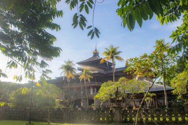 Jakarta, Endonezya - 14 Nisan 2025: TMII 'de Bali İl Köşkü.
