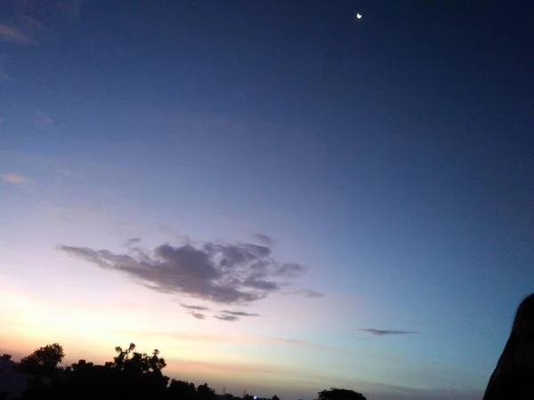 Vacker Solnedgång Himmel Med Moln — Stockfoto