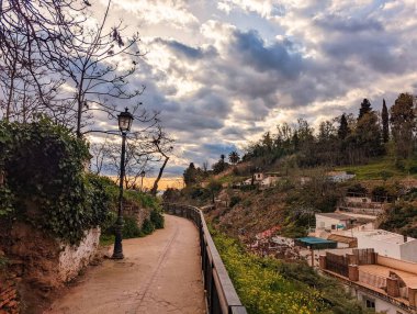 Granada 'da bulutlu bir gökyüzü