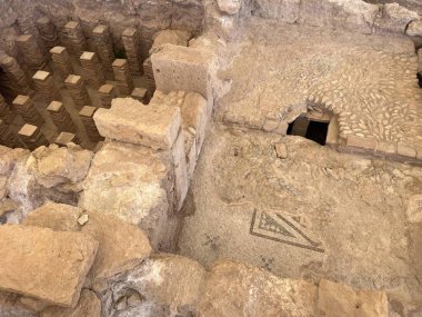 Kıbrıs, Limasol yakınlarındaki Apollo Hylates Sığınağı 'nın kalıntıları. Yüksek kalite fotoğraf