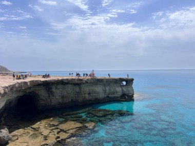 Cape Greco Ulusal Orman Parkı 'ndaki Deniz Mağaraları, Ayia Napa, Akdeniz' deki Kıbrıs Rum Kesimi. Yüksek kalite fotoğraf
