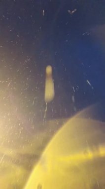 Hikayen için Kristal Temiz Yağmur Damlaları