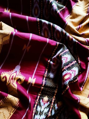 Sargının dokusu ve arka planı modern bir kalıba sahiptir.