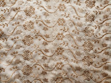 Çiçek ve yaprak desenli Auric Sihirli Parıltılı Kumaş