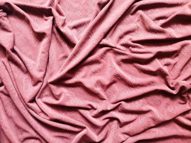  Çiçek motifli pembe kumaşın dokusu ve arka planı